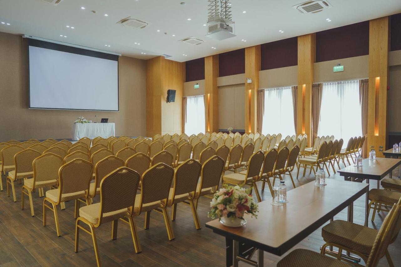 The Cotton Tree Hometel Khon Kaen Bagian luar foto